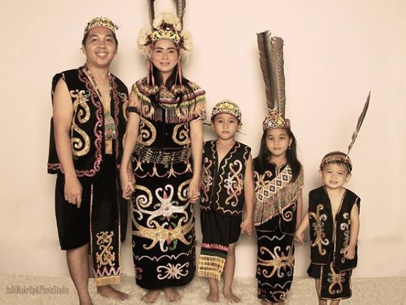 Pakaian Adat Kalimantan Timur Suku Dayak Dan Kutai Vrogue Co