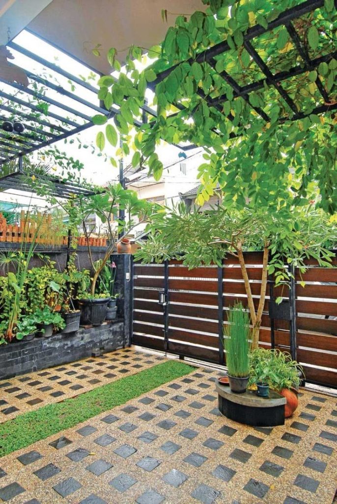 60+ Desain Pagar Minimalis (BESI, KAYU, TEMBOK, CONTOH MODEL)