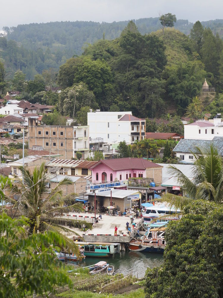 danau toba julius sitanggang