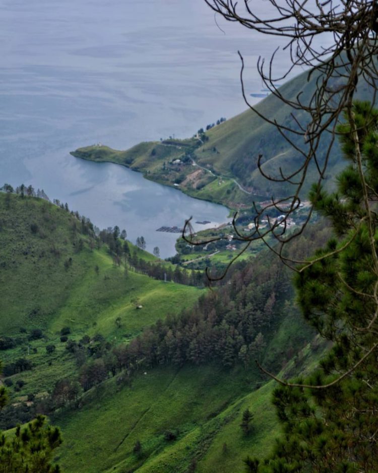 labuan bajo jakarta