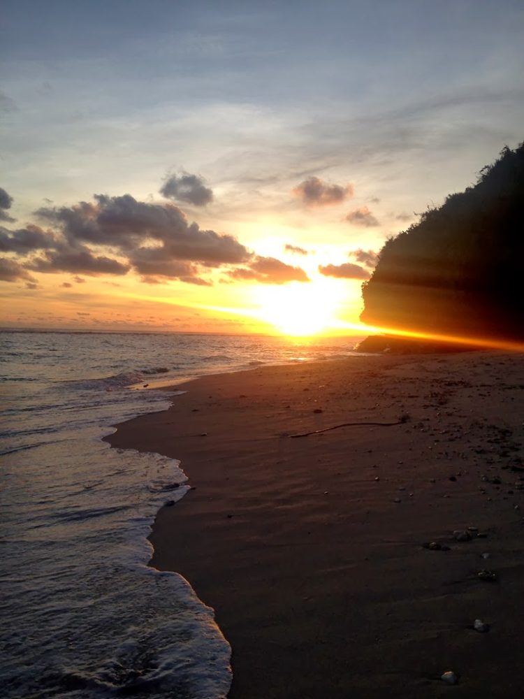 sejarah pantai pandawa lengkap