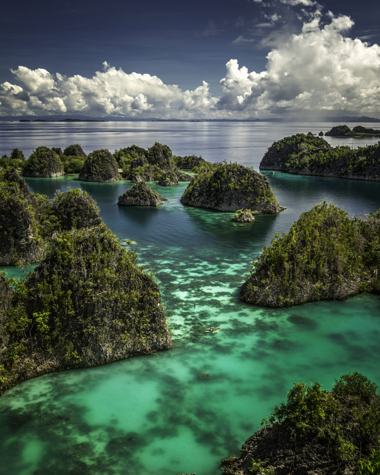 raja ampat adalah tempat wisata di