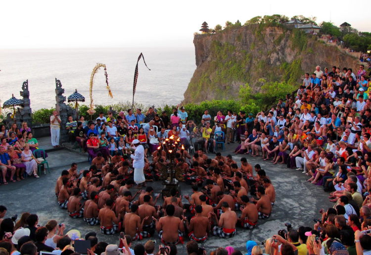 sejarah tari kecak bali