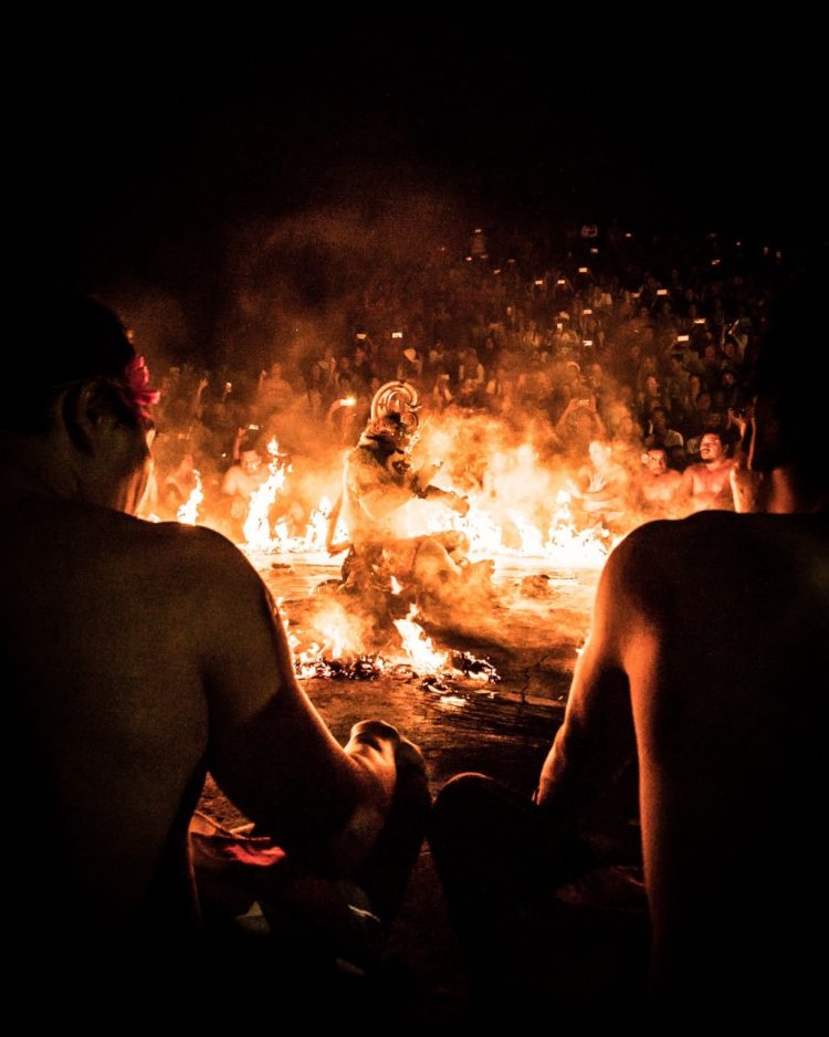 tanah lot kecak dance