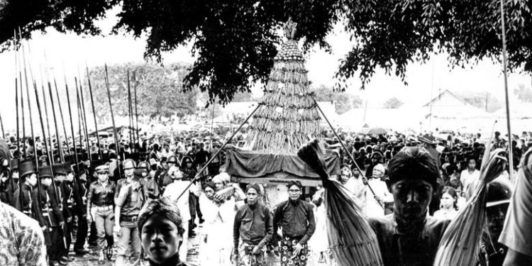 Kehidupan Sosial Budaya Grebeg Maulud Kerajaan Pajang