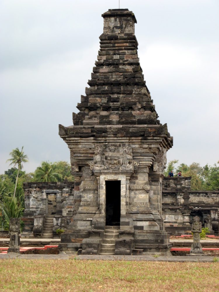 Kerajaan Hindu Budha Kediri Candi Penataran