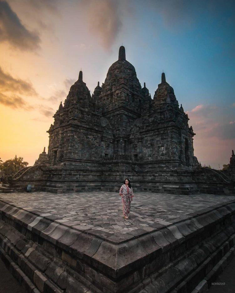 Peninggalan Kerajaan Hindu Budha di Indonesia Candi Sewu