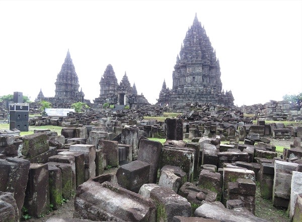 Peninggalan Kerajaan Kalingga salah satunya adalah Candi Bubrah