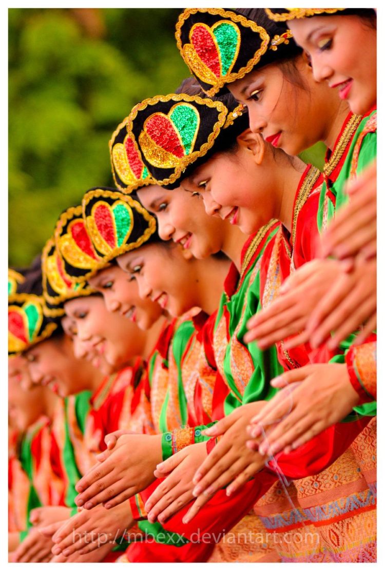 Pola Lantai Tari Saman Aceh Dan Gambar Pola Lantai : Tari ...