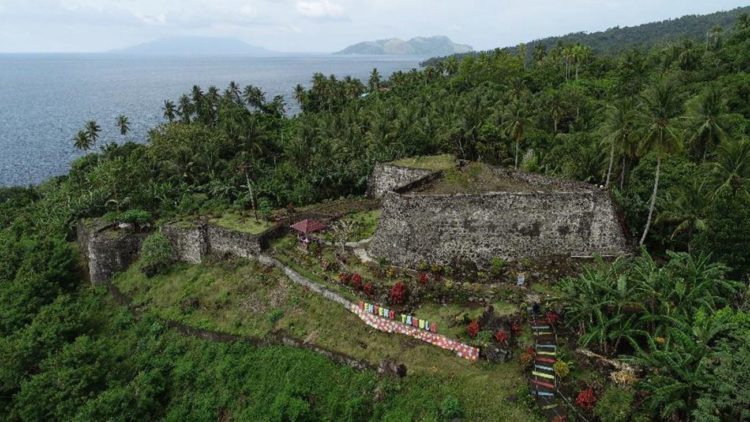 tampak atas benteng tahula kerajaan tidore