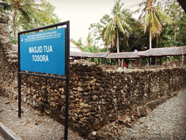 masjid kerajaan wajo di bangun pada 1621