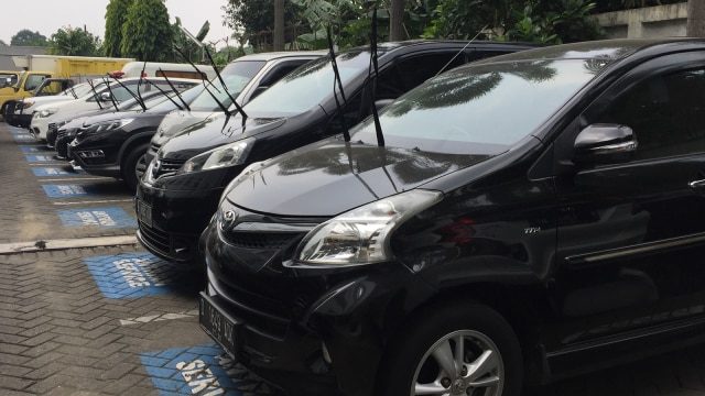 ilustrasi peluang usaha rental mobil menguntungkan