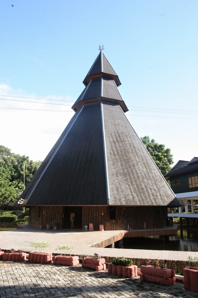 cara membuat rumah adat papua