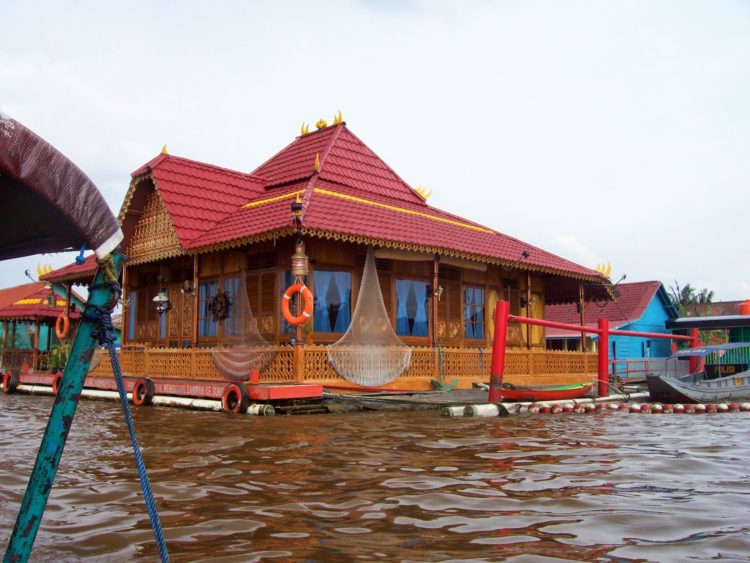 ilustrasi rumah adat sumatera rakit bangka belitung