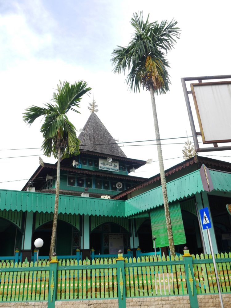 masjid banjar adalah saksi bersejarah kerajaan banjar yang merupakan kerajaan islam di indonesia