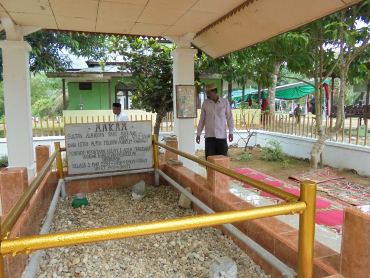 lokasi situs makam perlak kerajaan islam di sumatera