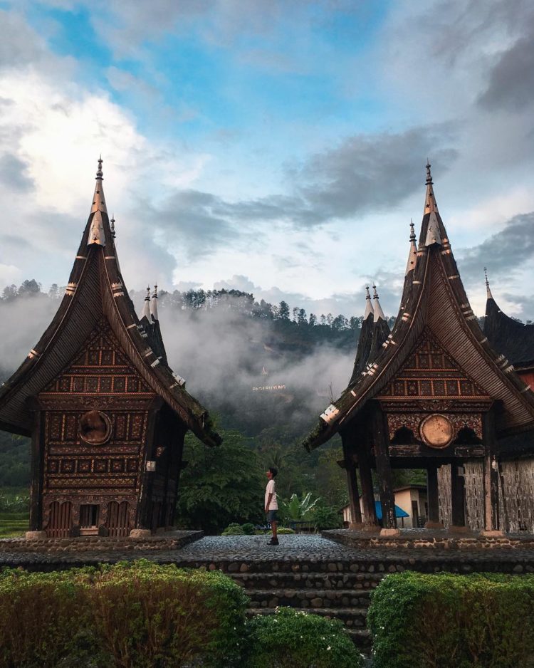 lokasi sudut istana pagaruyung kerajaan islam di sumatera