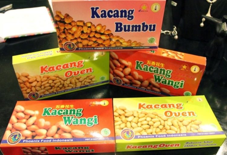 Berbagai oleh oleh khas Lombok mulai dari makanan, snack, kerajinan, baju yang wajib dibeli