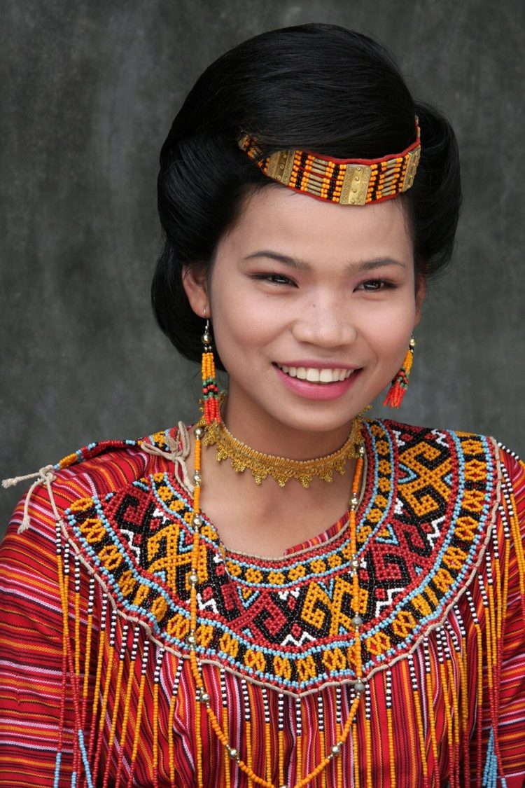 Keunikan Pakaian Adat Suku Toraja