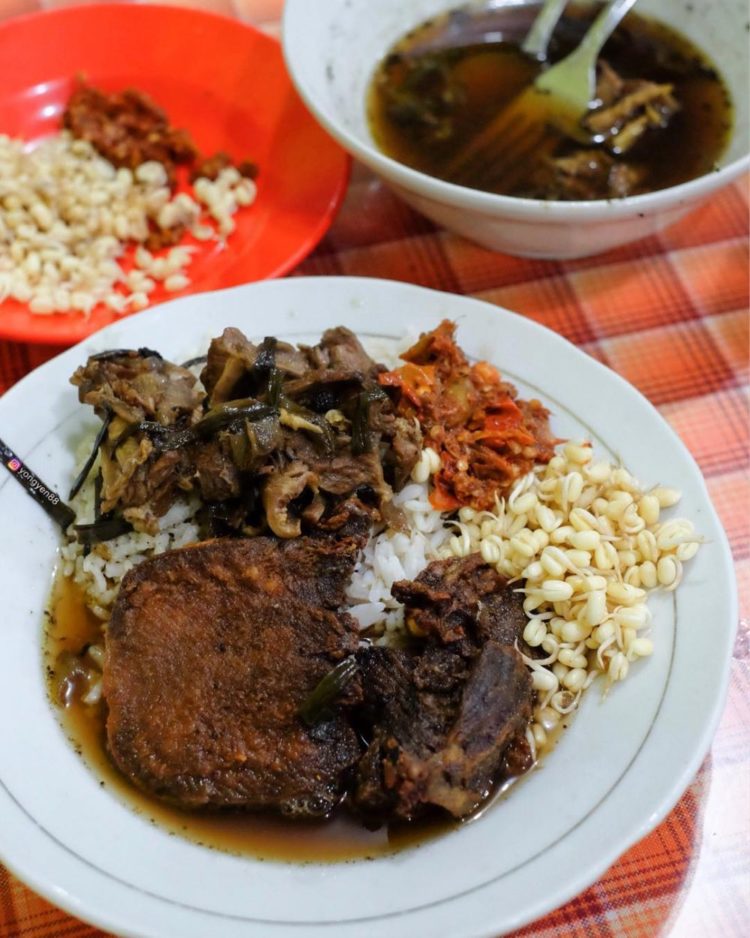 rawon Makanan khas Banyuwangi