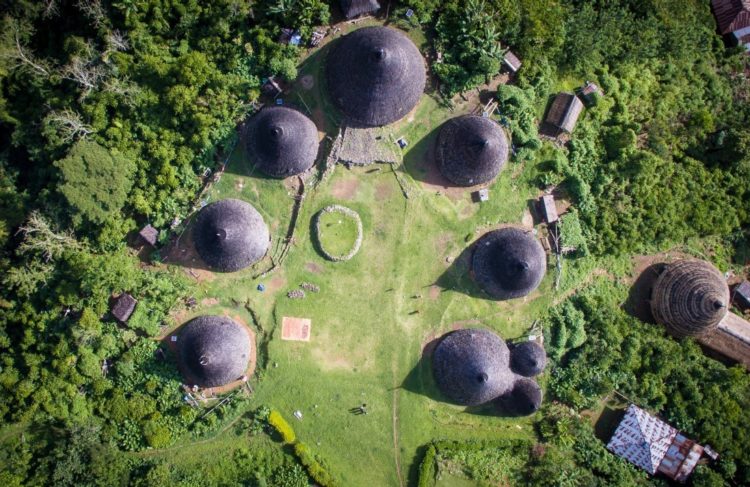 Rumah adat NTT di Wae Rebo dekat Labuan Bajo