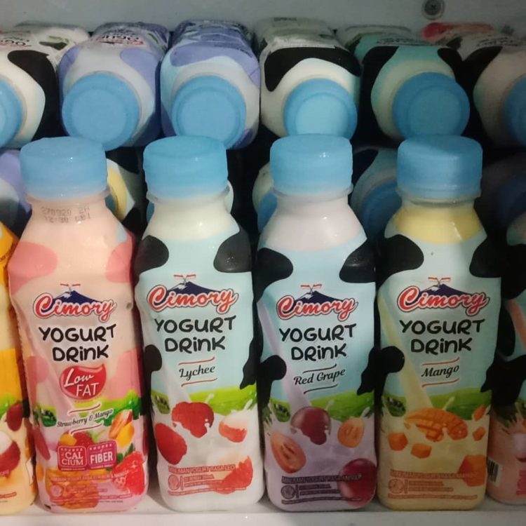 Oleh-oleh Khas Semarang minuman Yoghurt Cimory