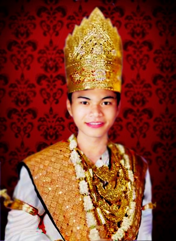 Pakaian adat Lampung untuk pengantin pria