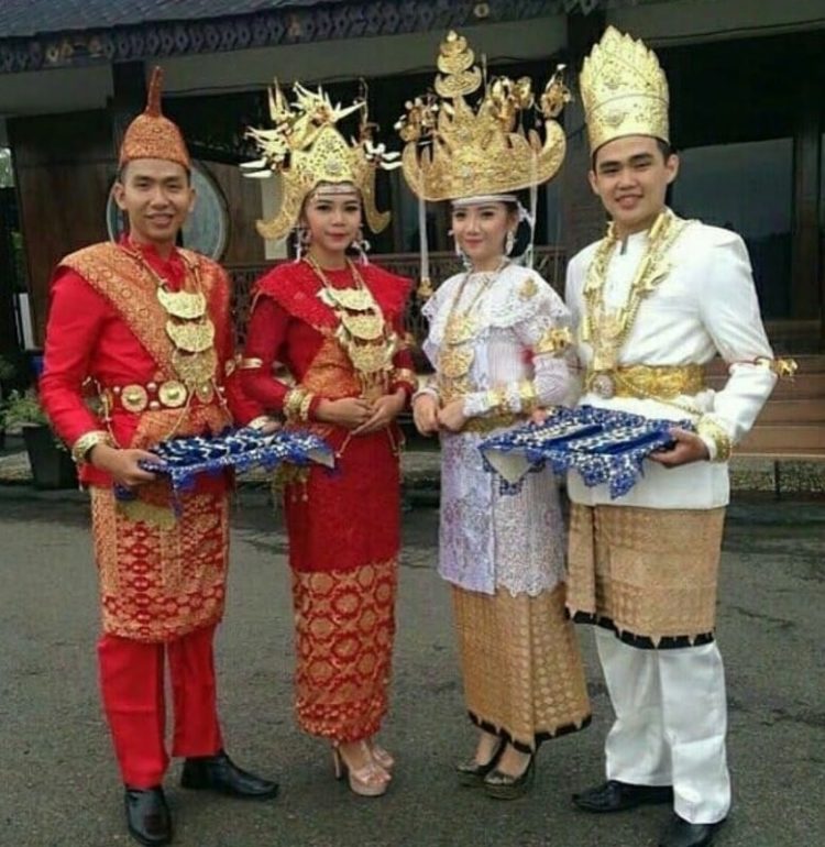 Pakaian adat Lampung ragam dan jenis