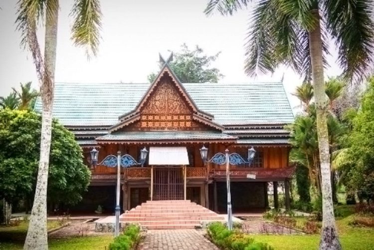 Rumah Kajang Lako sebagai rumah adat Jambi