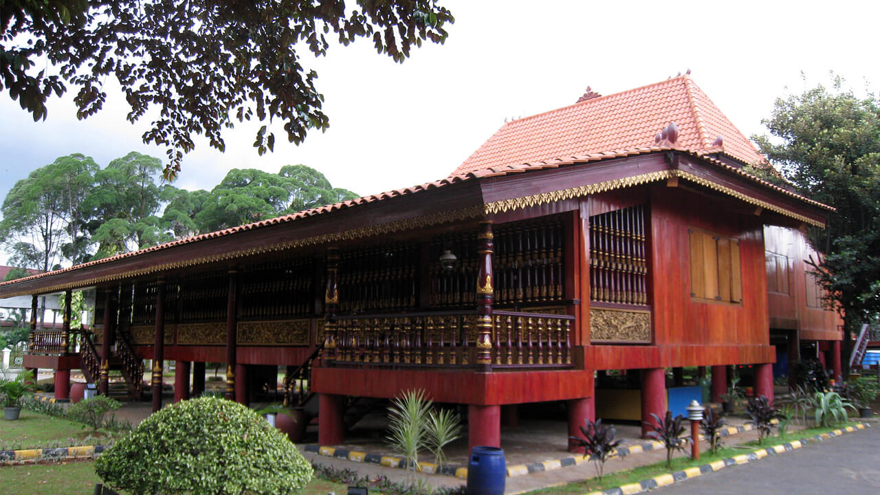  Rumah  Adat Palembang  Limas PENJELASAN MODEL DESAIN 