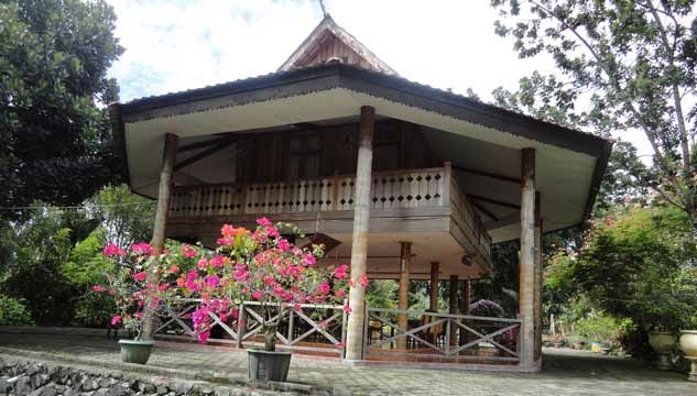 gambar Rumah Hibualamo Maluku