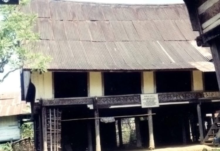 Rumah Masinding sebagai salah satu rumah adat jambi