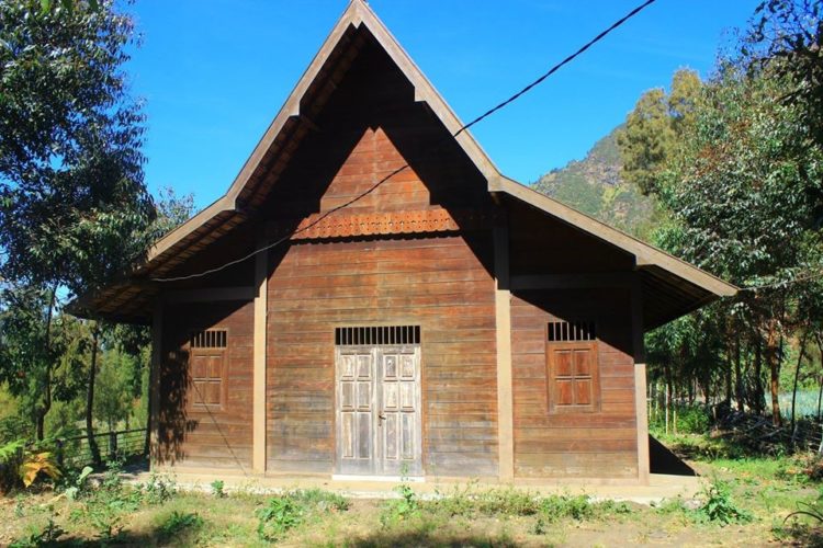 Contoh rumah adat Jawa Suku Tengger Bromo