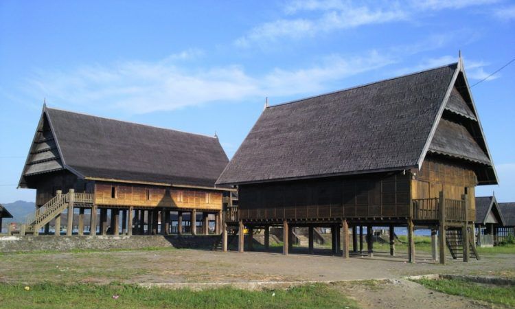 arsitektur Pada-Rumah-Adat-Sulawesi-Barat
