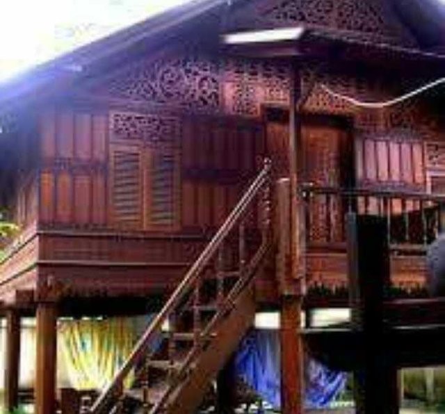 Contoh teras seulasa rumah adat Aceh