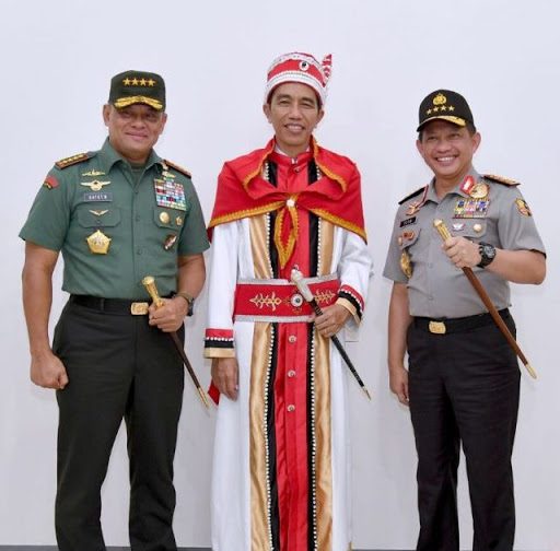 ragam baju koja pakaian adat maluku