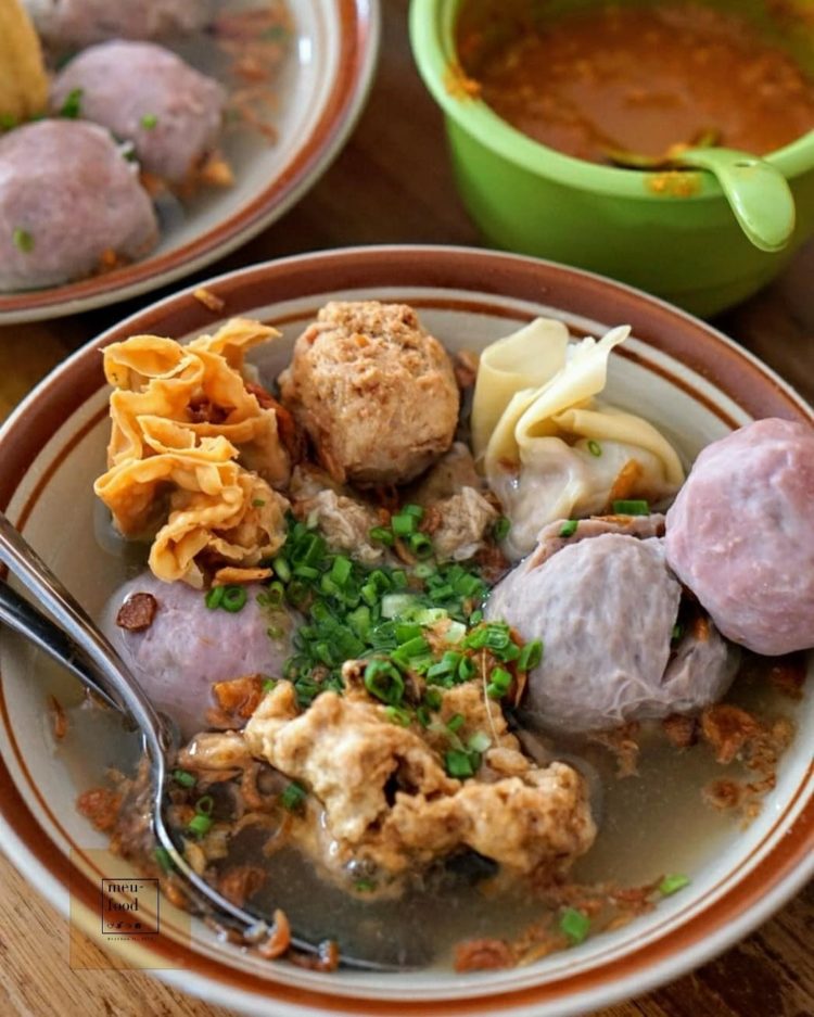 olahan bakso makanan khas indonesia