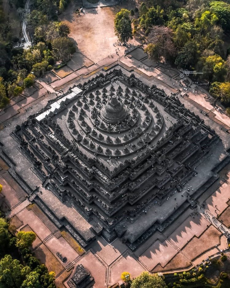 foto candi borobudur peninggalan kerajaan mataram kuno