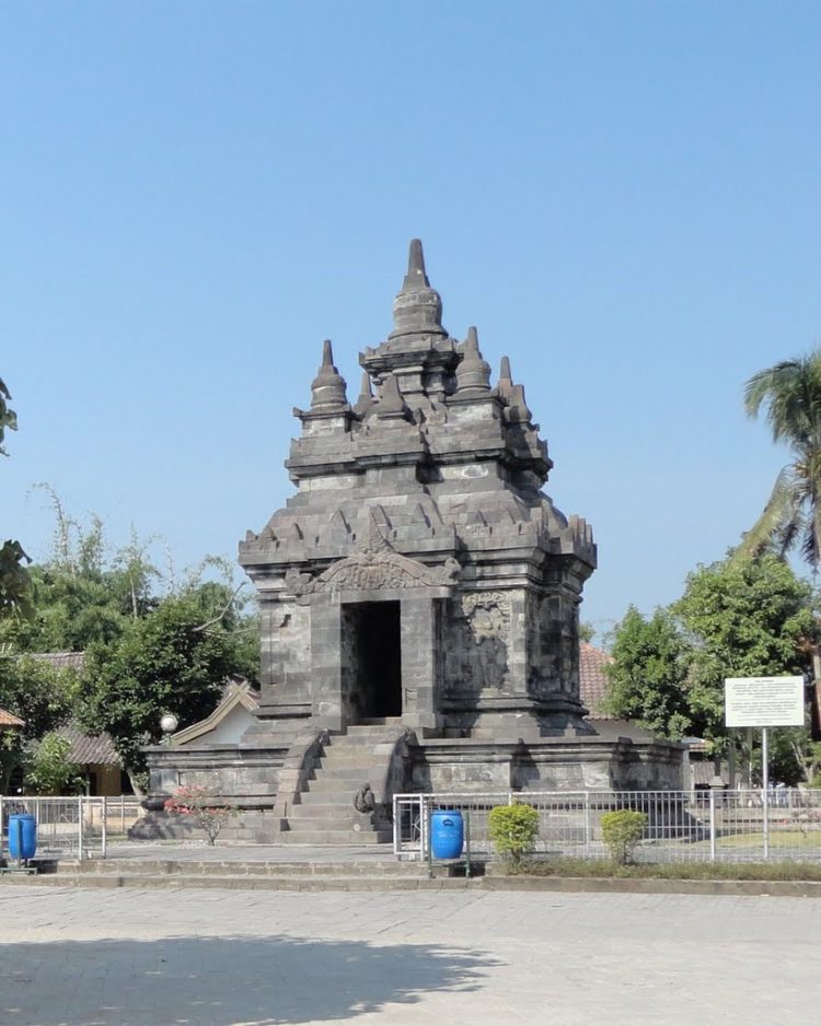 gambar candi pawon peninggalan kerajaan mataram kuno