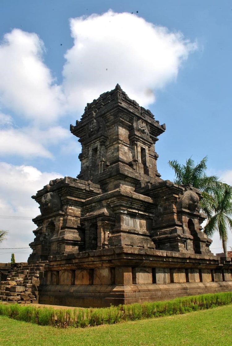 gambar candi singasari peninggalan kerajaan singasari