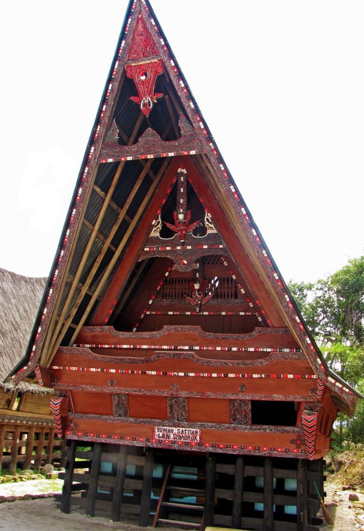 rumah adat balai batak toba