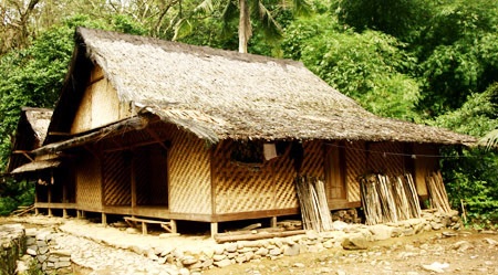 contoh dimensi rumah adat baduy