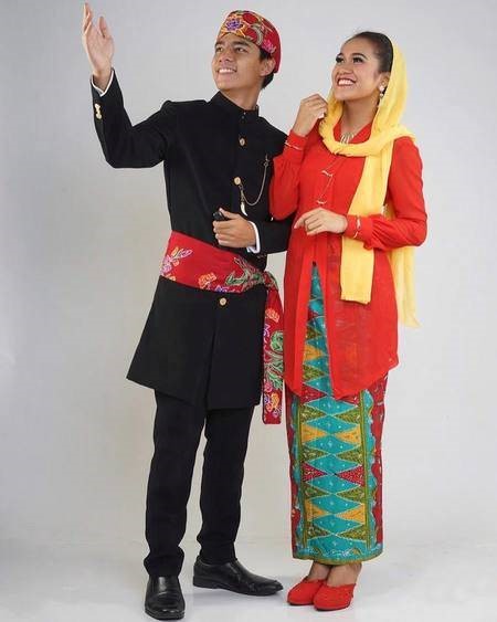 filosofi baju adat betawi