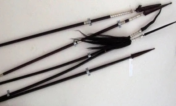 gambar hujur siringis senjata tradisional sumatera utara