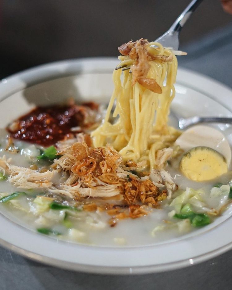 mie koclok makanan khas Cirebon