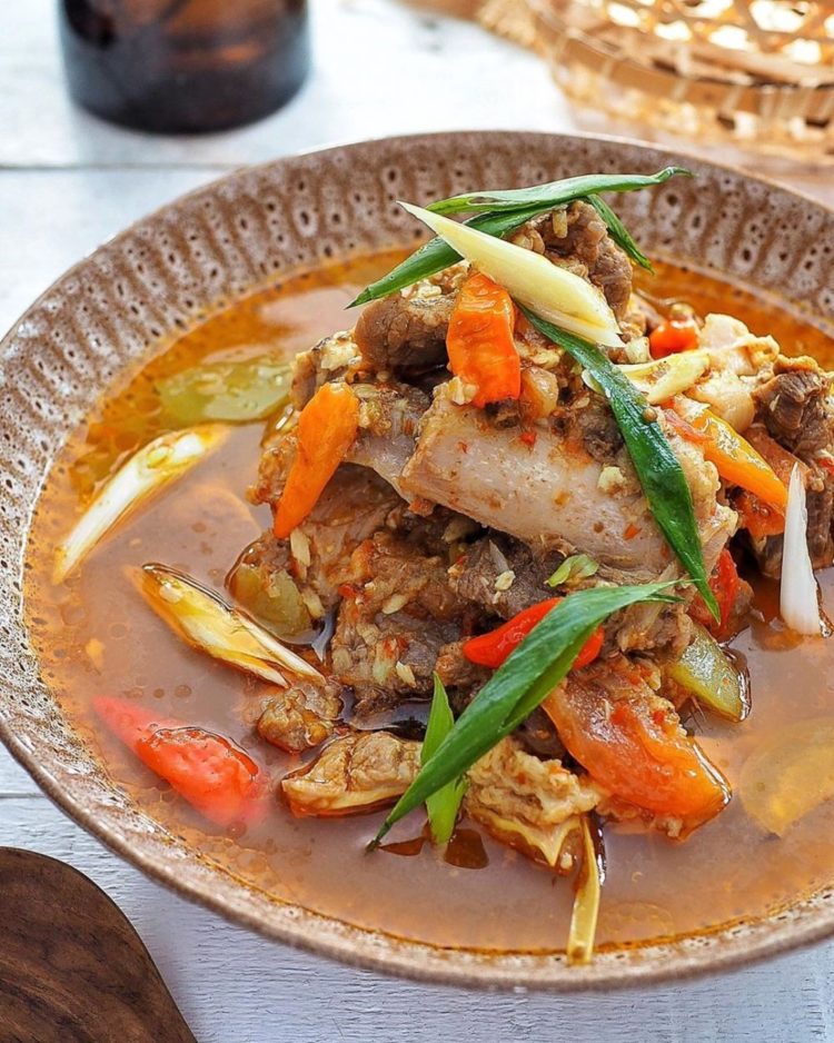 nama makanan khas bengkulu pindang iga sapi