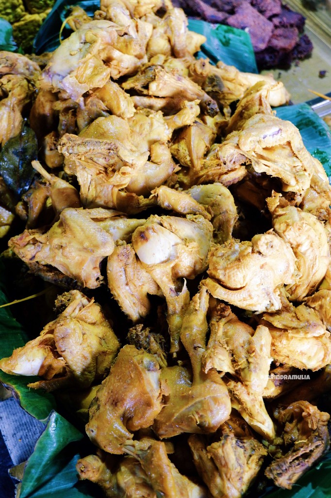 harumnya makanan khas bogor Ayam Goreng Aroma