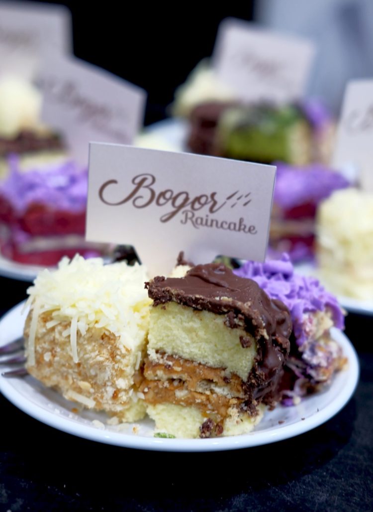 kue artis makanan khas bogor Bogor Raincake