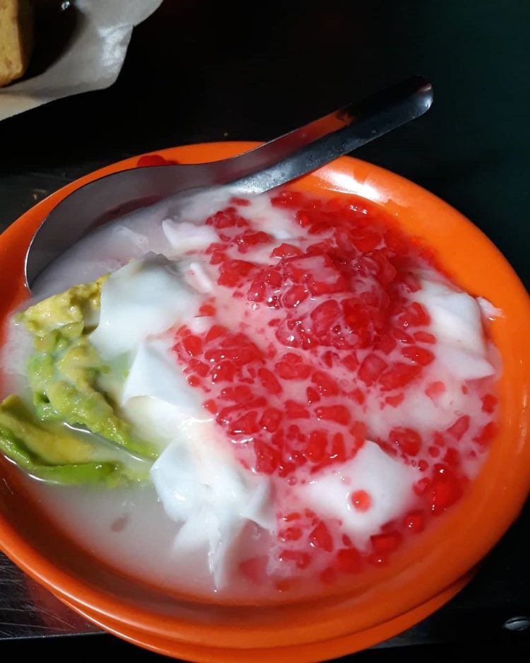 makanan khas bogor Es Sekoteng mirip es campur