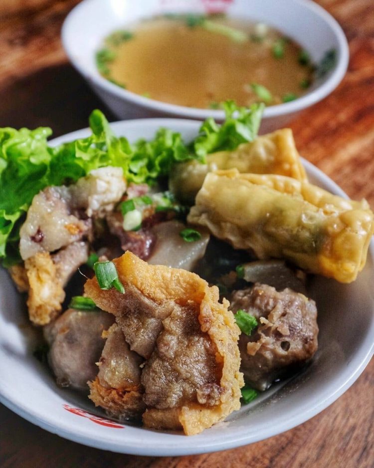 bakso malang adalah makanan khas jawa timur 